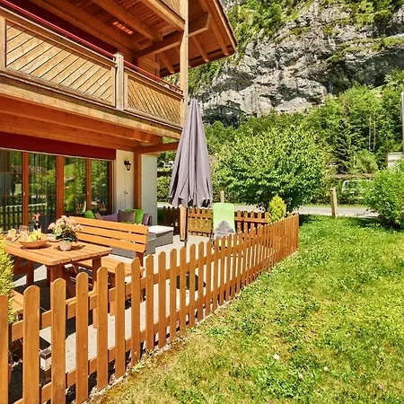 Breithorn - Charming - Free Parking & Wifi 公寓