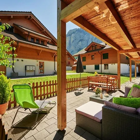 Breithorn - Charming - Free Parking & Wifi 劳特布龙嫩
