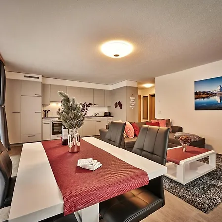 Apartment Breithorn - Charming - Free Parking & Wifi *