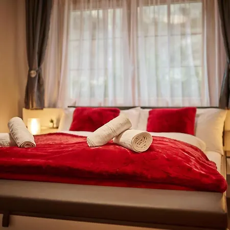 Breithorn - Charming - Free Parking & Wifi Appartement