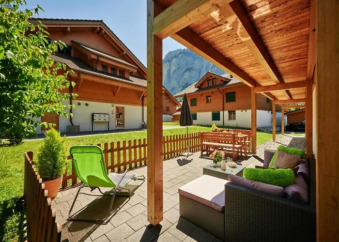 Breithorn - Charming - Free Parking & Wifi 劳特布龙嫩