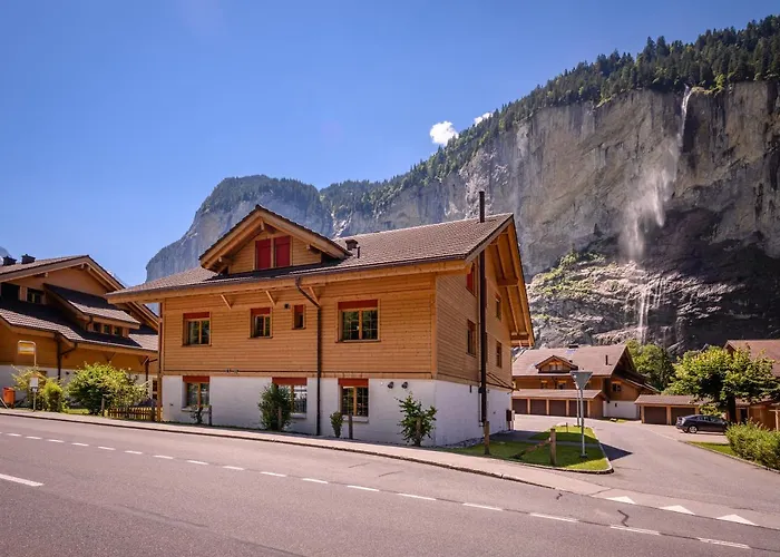 Breithorn - Charming - Free Parking & Wifi 公寓 劳特布龙嫩